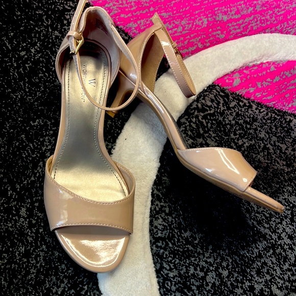 Worthington Shoes - Worthington Women’s Garnet Patent Ankle Strap Dress Sandals Size 8.5